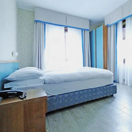 Sole - Limone فندق ليمونِ سول غاردا