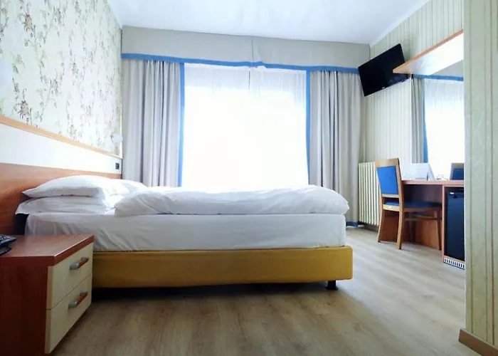 Sole - Limone Hotel 3*